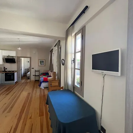 Timeless Elegance I 19th Century 1 Bedroom Διαμέρισμα